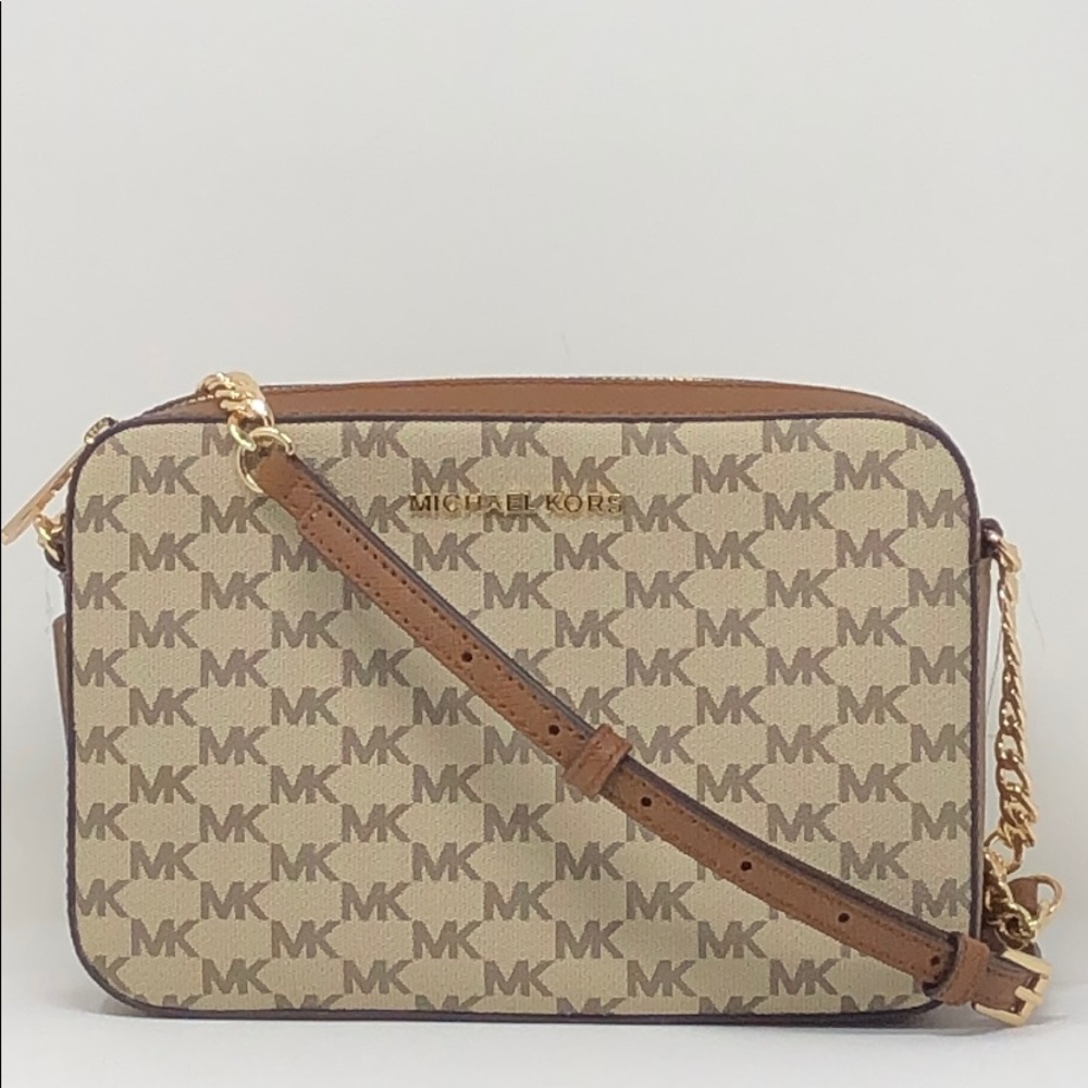 Nwt Michael Kors Jet Set item crossbody
